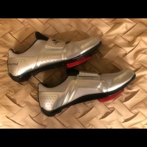 Soul Cycle Silver Legend Cycling Shoes.